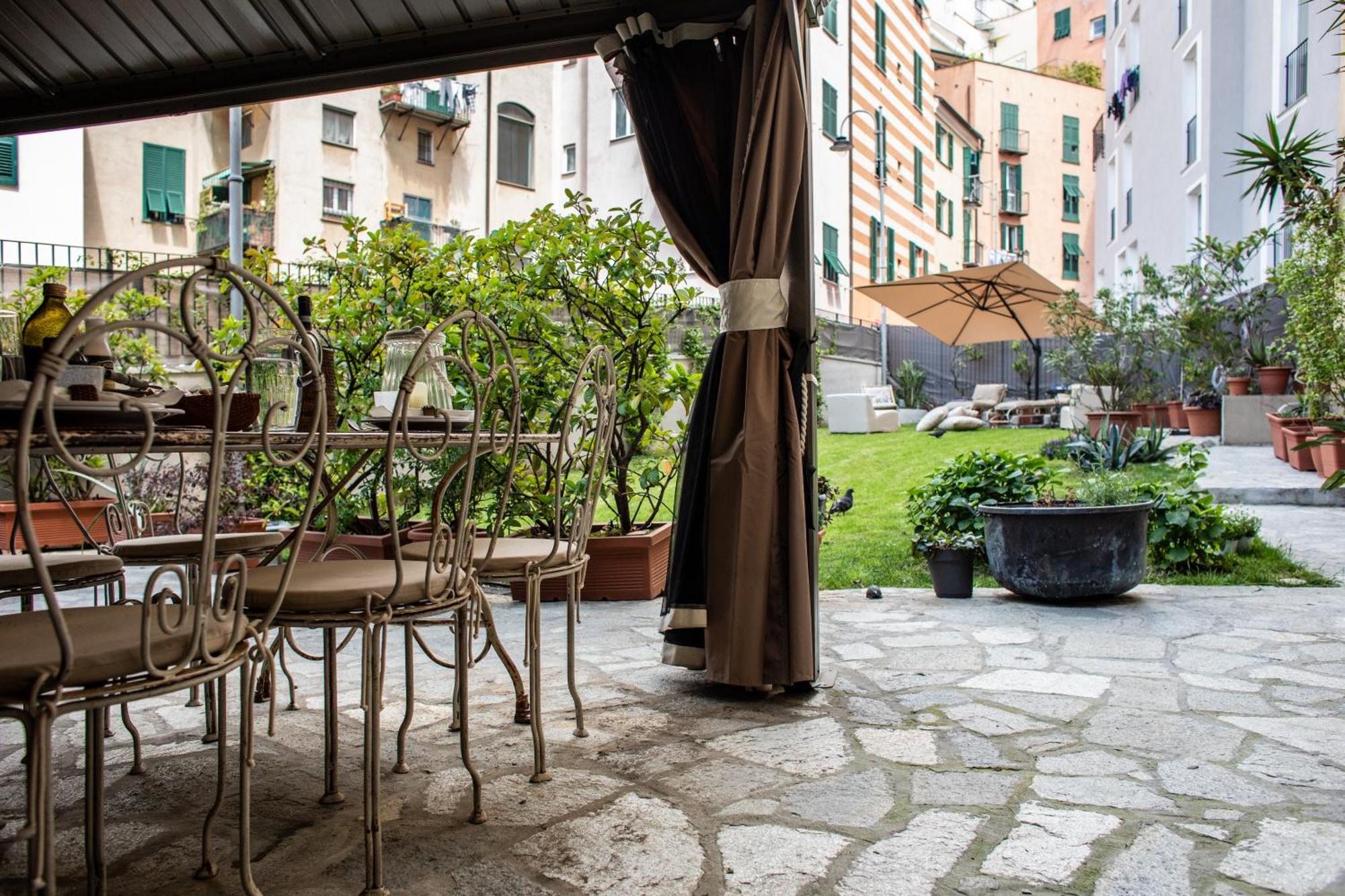 Giardino In Centro Storico -Appartamento Con Giardino, Genova Centro Storico, Acquario מראה חיצוני תמונה